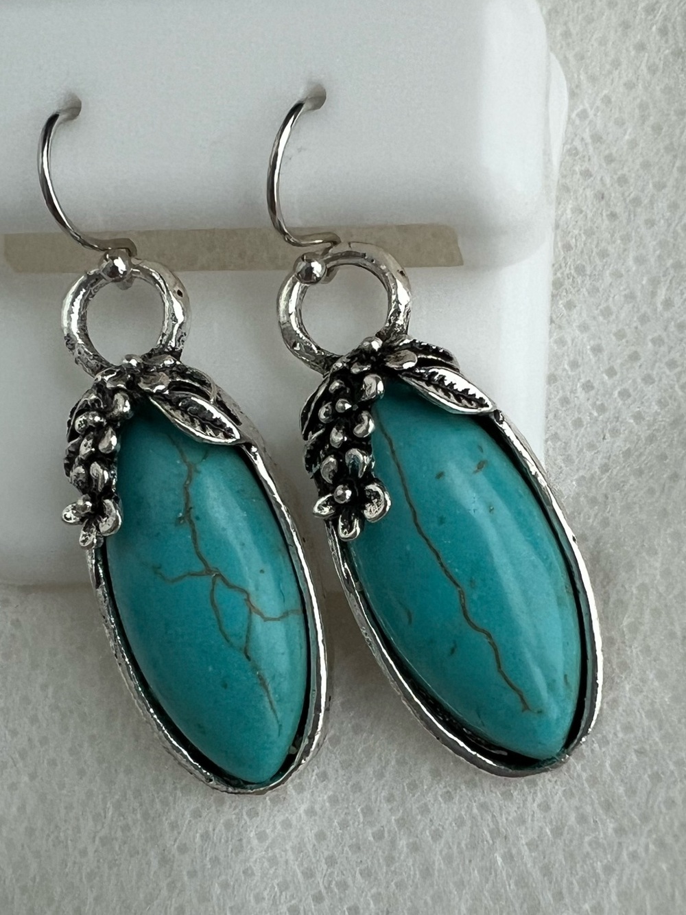 Turquoise Stone Silver-Tone Necklace, Bracelet & Earrings Set - Picture 6 of 11